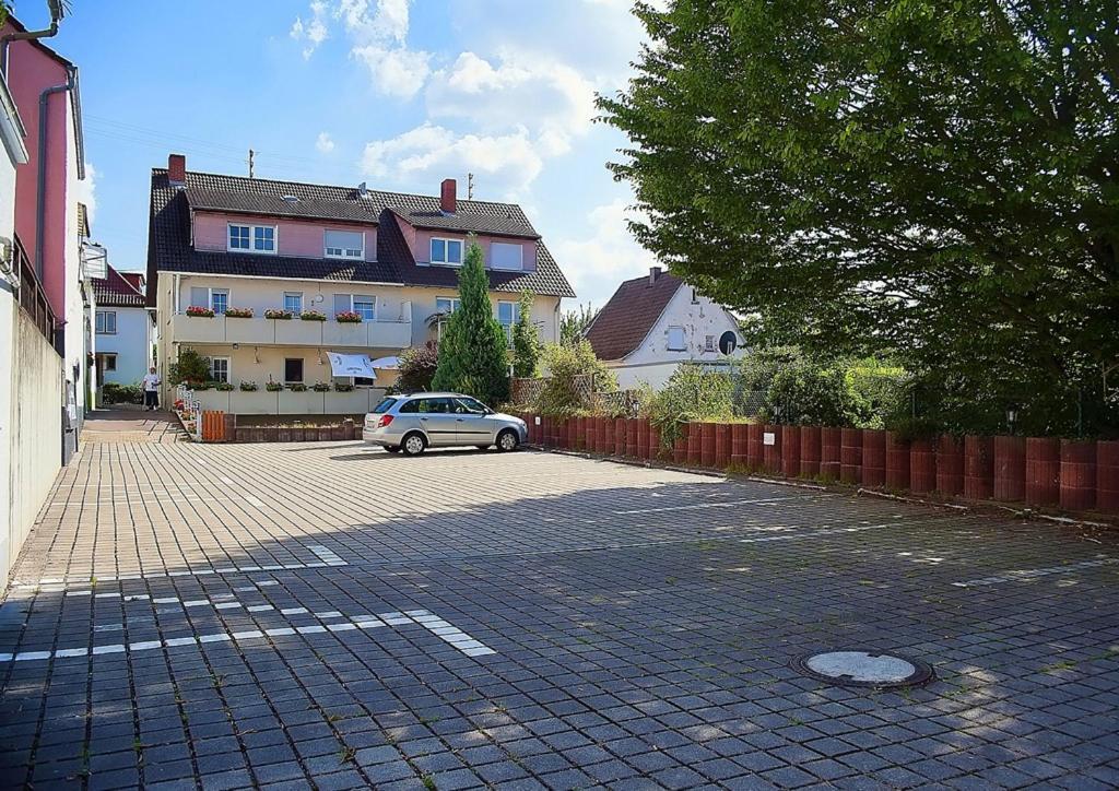Hotel Heidelberger Tor Dossenheim Eksteriør billede